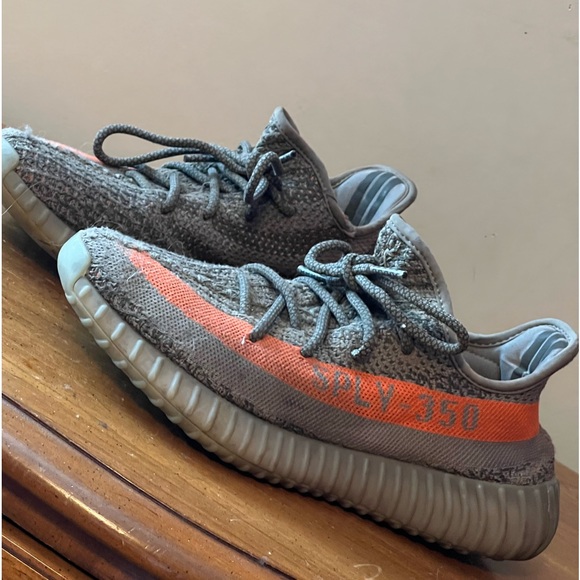 Original Yeezy 350 boosts - Picture 3 of 7